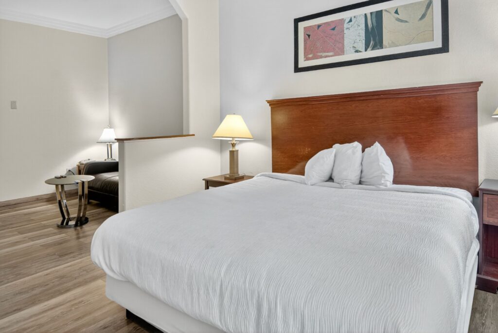 Robinson Inn and Suites: Your Gateway to Peaceful Accommodation